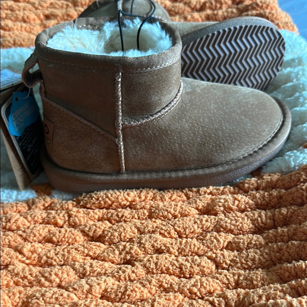 Lamo Kids Classic Low Boots